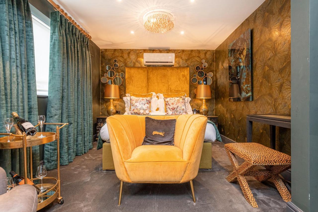 Funky Monk Hotel Epping Ngoại thất bức ảnh